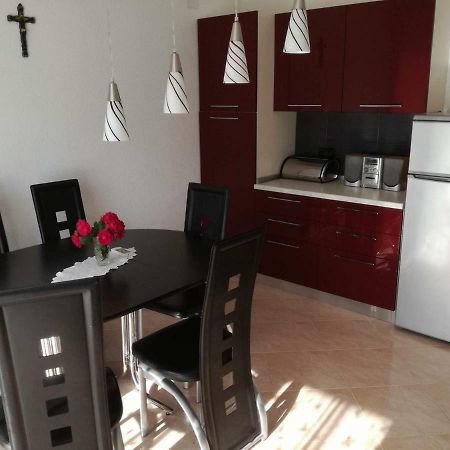 Apartments Barbic อูมัค ภายนอก รูปภาพ