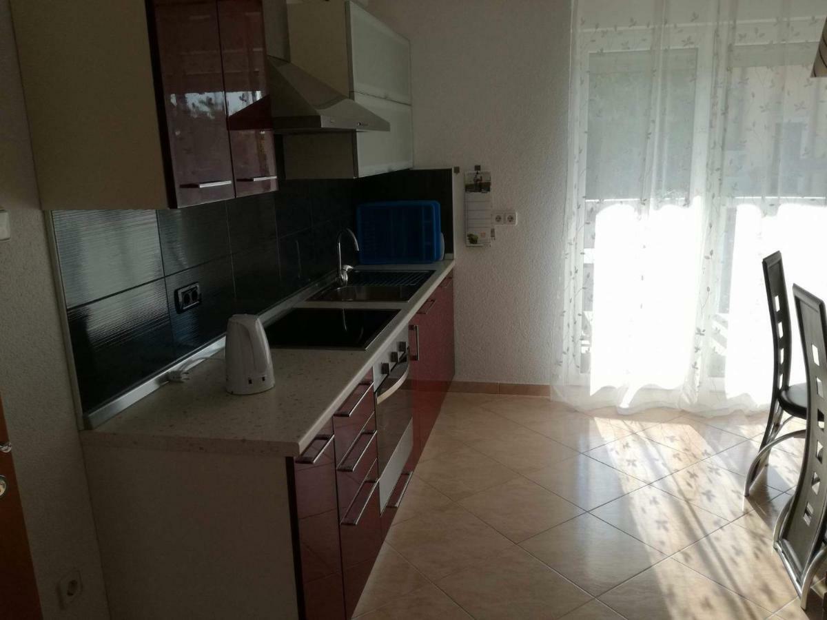Apartments Barbic อูมัค ภายนอก รูปภาพ